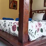 Rumah Paros & Gallery