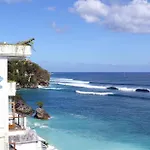 Bale Bingin Beachfront Stay