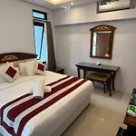 Mandhasativa Homestay