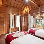 Swan Beach Inn