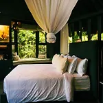 Oshom Bali
