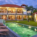 Villa Yenian By Villa Finder