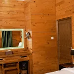 Pondanu Cabins By The Lake