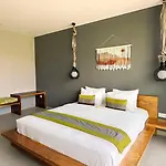 Sandhya Villa Canggu Echo Beach