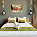 Sandhya Villa Canggu Echo Beach