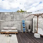 Canggu 4 Bed, Sleep Up To 10, Chef, Butler, Cinema