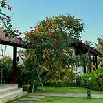 K Ko Surf Village At Keramas