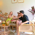 Mozon Garden Villa - A Tropical Paradise By The Beach