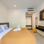 Dewi Villa Padangbai Hotel