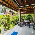 Rumah Keluarga Bali