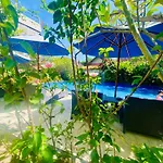 Solaluna Beach Homestay