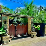 Meket Bungalows