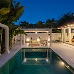 Villa Platform Luxe 3Br Villa In Canggu By Azure Near Oldmans