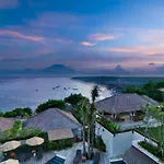 Batu Karang Lembongan Resort & Spa