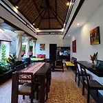 Villa Cantik Tresna