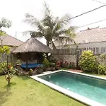 Villa Cahaya Seminyak