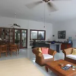Villa Cahaya Seminyak
