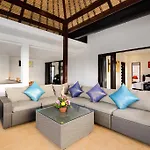 Coconuts Villa Balangan Beach