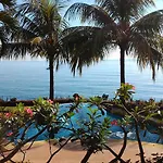 Teluk Indah Beach & Pool Villa