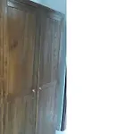 G\'Nusa Kost