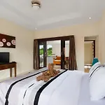 Coconuts Villa Balangan Beach