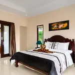 Coconuts Villa Balangan Beach