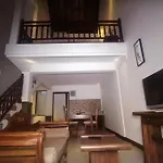 La House