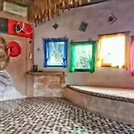 Rumah Warna