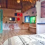 Rumah Warna