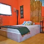 Rumah Warna