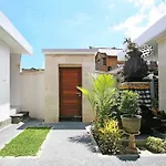 Papaya Villa