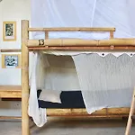 Farmer\'S Yard Hostel