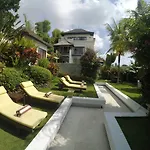Casablanca Suite