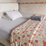 Kerti Beach Bungalow And Restaurant