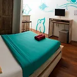 Nau Here Hostel