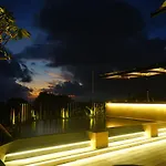 Borough Capsule Hostel Bali