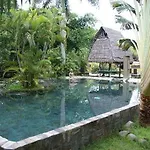 Pondok Sari Beach Bungalow