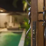Two Lizards Beach Villas