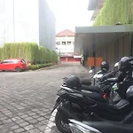 Urban Styles Hitz Kuta
