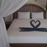 Warung Pantai Bungalows