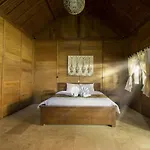 Benthos Bali Dive Resort