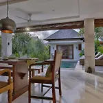Villa Nikara