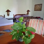 Rini Hotel