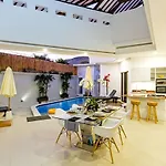 Villa Serasi