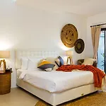 Villa Serasi