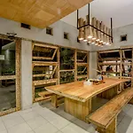 Lokal Bali Hostel