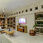 Lokal Bali Hostel