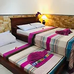 Kembar Inn Padangbai