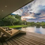 Jimbaran Balangan Beach Front Villa Nakar