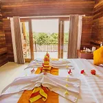 Dinatah Lembongan Villas